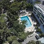 Rodos Park فندق 5*