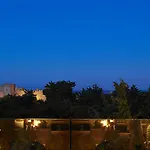 Rodos Park فندق 5*