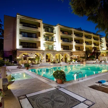 أجنحة وسبا رودس بارك Rhodes City