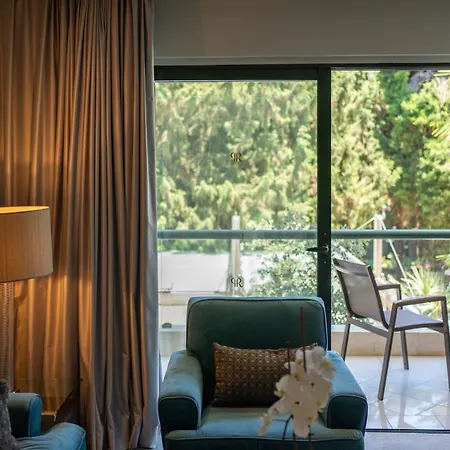 Rodos Park - Small Luxury Of The World
